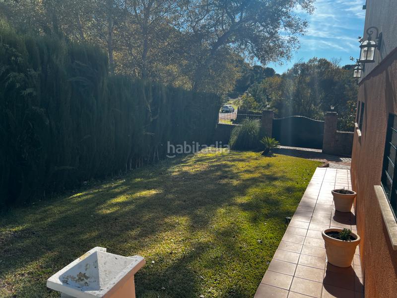 Foto dab697a9-1c8d-499e-80f4-0ddf409c0373. Casa aparellada amb xemeneia calefacció aparcament piscina a Córdoba