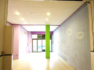 Local commercial à L´Espirall. Local de venta, vilafranca del penedès, espirall, 75m2, 1 aseo.