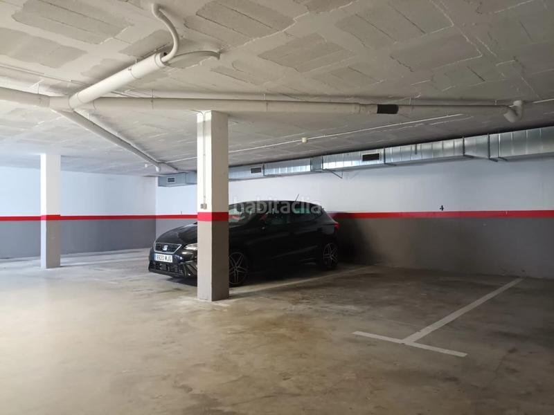 Foto 0de647a3-df31-46ad-810e-ac131835561c. Aparcament cotxe a Sant Martí Sarroca