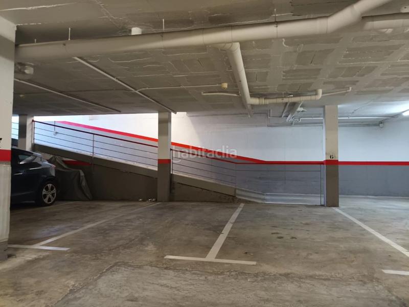 Foto badf52fd-58de-4ef3-a457-22625673e713. Aparcament cotxe a Sant Martí Sarroca