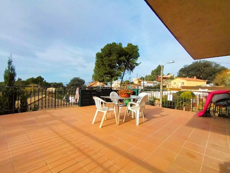 Foto 12e5047e-a2be-47d8-bccb-09b8c21dad38. Haus mit parking in Subirats