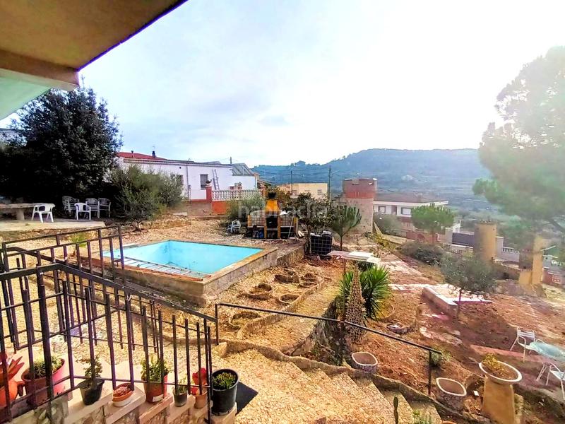 Foto c393d8b0-4292-4549-a87d-0b908ac360a3. Haus mit parking in Subirats