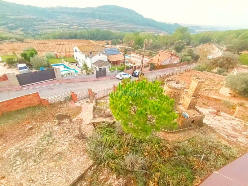 Foto ec87edf7-216c-476a-8fbe-09f384d95b98. Haus mit parking in Subirats