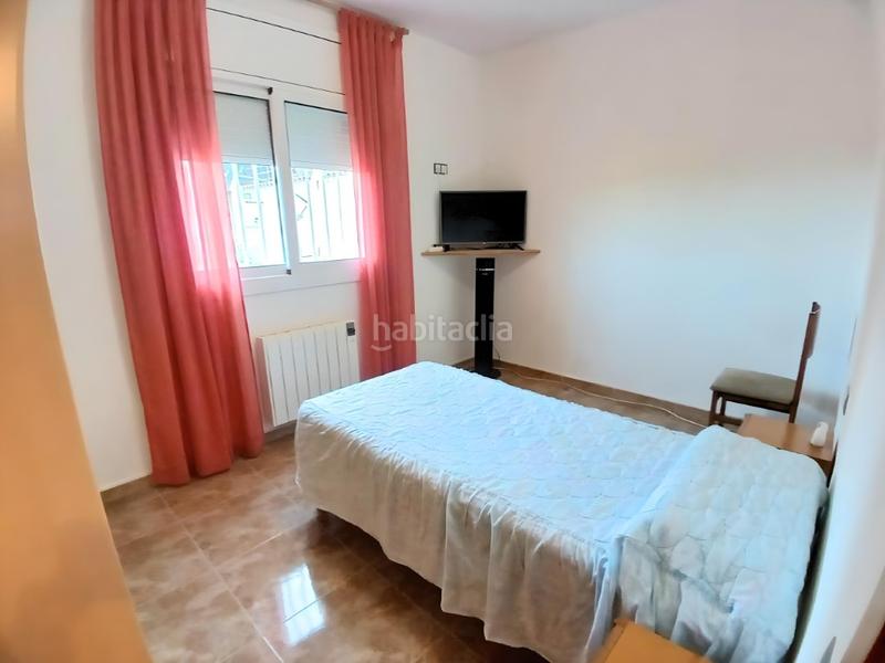 Foto c949e3b6-8a8a-48d6-9896-e261624d0aa6. House with heating parking in Castellet i la Gornal