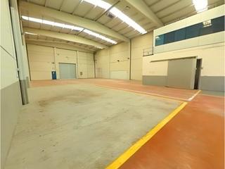Rent Industrial building  N/a. Alquiler de nave industrial en polígono industrial foix 1, larbo
