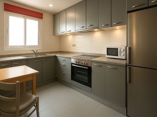 Flat in Carrer del doctor r. roig 2. Tu nuevo hogar en sant martí sarroca amplio, céntrico y listo pa