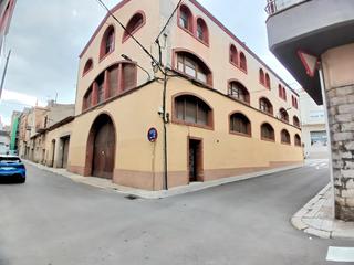 Nave industrial  Calle s isidre. Oportunidad única en el corazón de sant sadurní danoia!