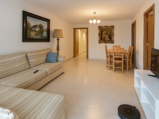 Pis  N/a. Gran oportunidad en poblenou! piso amplio con parking incluido