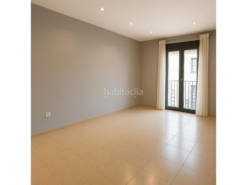 Foto f79404b5-0170-46a9-8da6-8ab3e1dc1e5d. Pis amb aparcament a Granada (La)