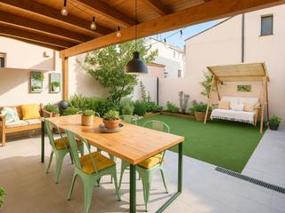 Casa  N/a. Exclusiva vivienda unifamiliar con jardín en la granada del pene