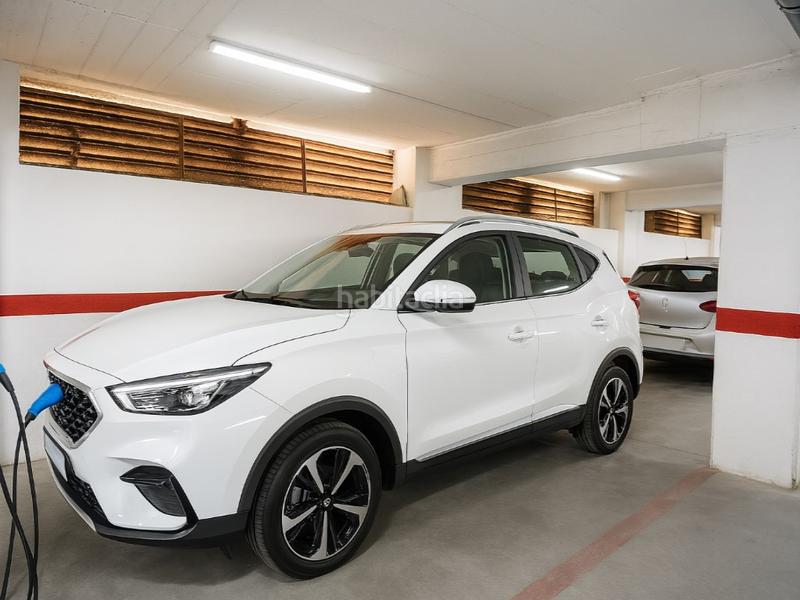 Foto af00bc50-5a8c-4cb2-b1e1-d92903845a97. Piso planta baja esquinera con terraza y piscina en mas mel, segunda linea de mar en Calafell