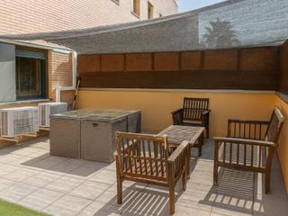 Appartement  N/a. Tu nuevo hogar en la barceloneta de vilafranca amplio piso con t