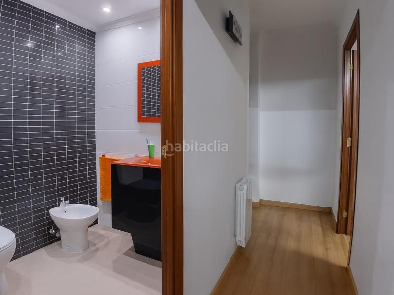 Foto 9c2413e4-3081-4259-b935-6e9e86c46451. Àtic amb calefacció aparcament a La Girada Vilafranca del Penedès