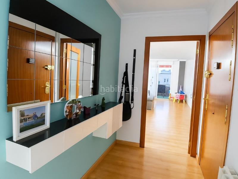 Foto c7b254f8-f246-493d-968e-702d1d2a11ba. Àtic amb calefacció aparcament a La Girada Vilafranca del Penedès