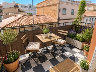 Pis  Calle pau benach. Oportunidad única vivienda reformada a estrenar en zona muy dema