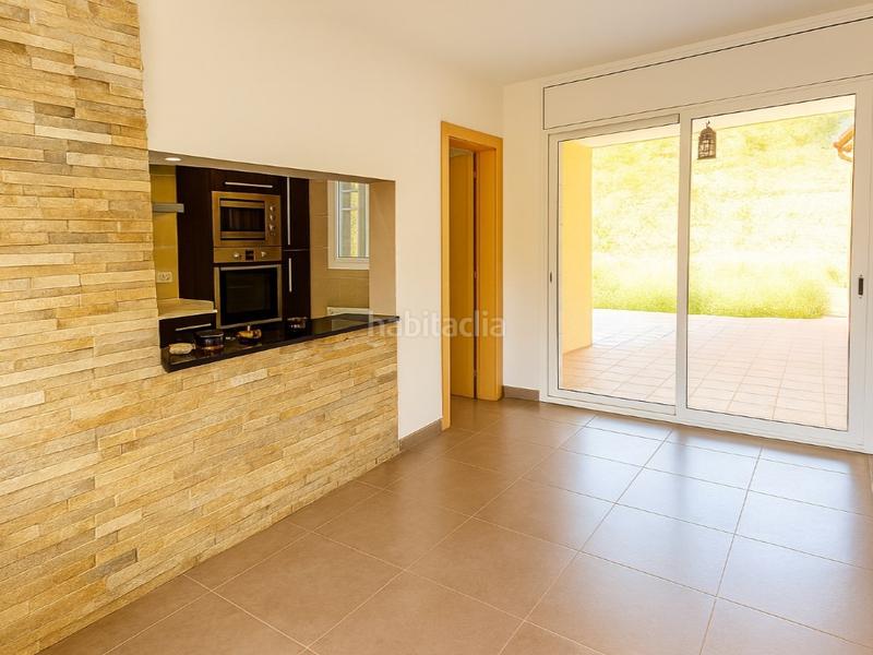 Foto c1d2f4a1-8409-4a54-91f6-281a405894a9. Haus mit heizung parking in Torrelles de Foix