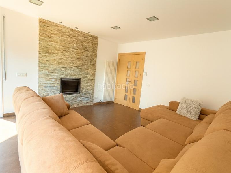 Foto c4cc7074-7442-4bd6-82bf-33625e949ccd. Haus mit heizung parking in Torrelles de Foix