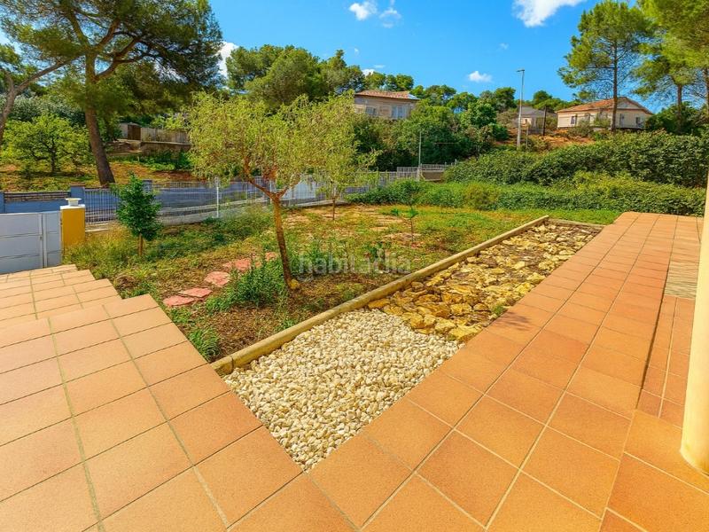 Foto cb0b80d9-ef69-483f-b437-c7f2eb111885. Haus mit heizung parking in Torrelles de Foix