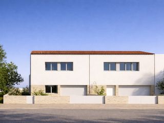 Maison  Avenida catalunya. Última vivienda en les vinyes residencial casa esquinera de obra