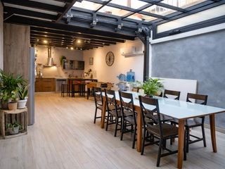 House  Calle casal. Casa con gran potencial terraza, chimenea y amplitud en cada pla