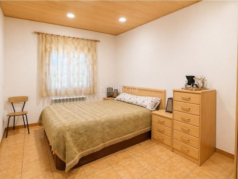 Foto 5cb8c1d1-fa2b-4264-bafe-d8639eb65173. Casa a Torrelles de Foix