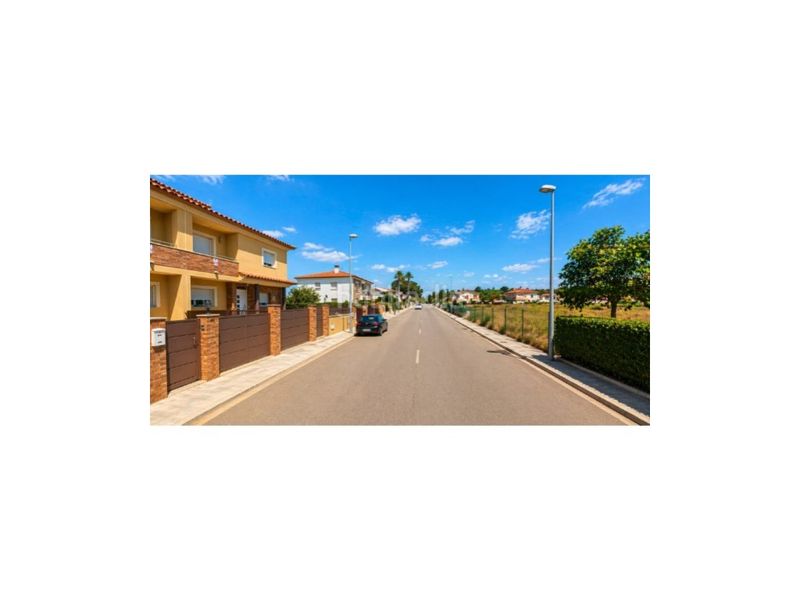 Foto dd7eb519-2a37-4587-aff6-34900c8ba35d. Casa amb aparcament a Cunit residencial Cunit