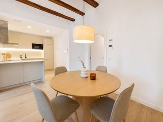 Etagenwohnung  Calle graupera. Exclusiva vivienda de obra nueva con 3 habitaciones, balc�n, asc