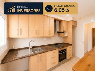 Pis  Calle joan amades. Especial inversores  piso reformado con parking y trastero  rent