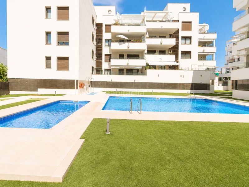 Foto f772ea7d-8e57-4503-aae8-2872be7c24f3. Pis amb calefacció aparcament piscina a Bonavista Vendrell (El)