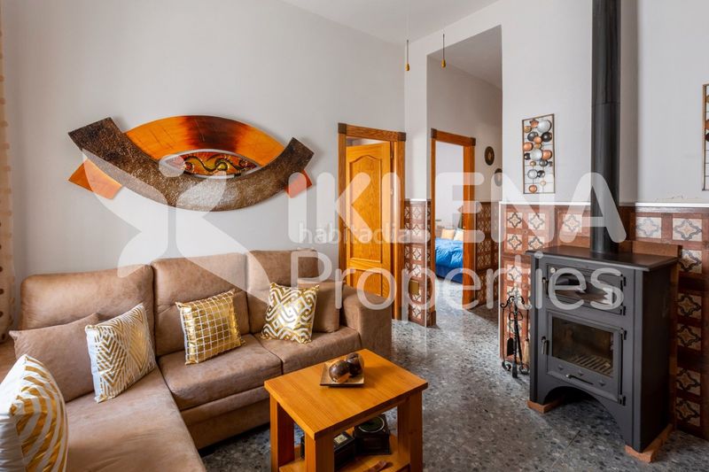 Foto 27ade497-7d2d-4f33-a099-02835a72da49. House in calle parque 9 in Enix