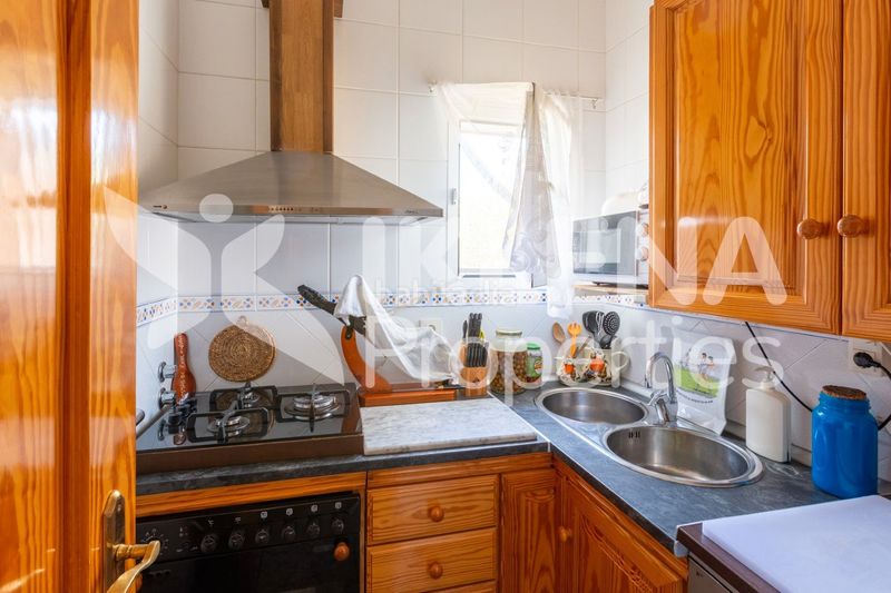 Foto 2c88a62e-0a34-4512-8f2b-7793511c7ef5. House in calle parque 9 in Enix