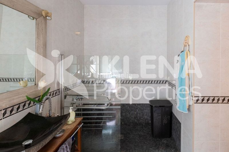 Foto 49fbb4c7-46e8-492a-9473-b432df9ca3c5. House in calle parque 9 in Enix