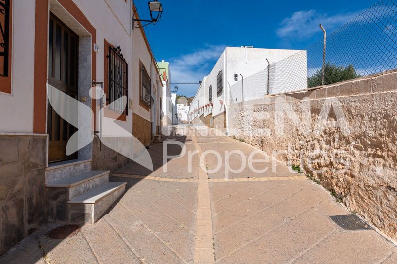 Foto 6e055e69-1bde-4998-a211-106fc3329da5. House in calle parque 9 in Enix