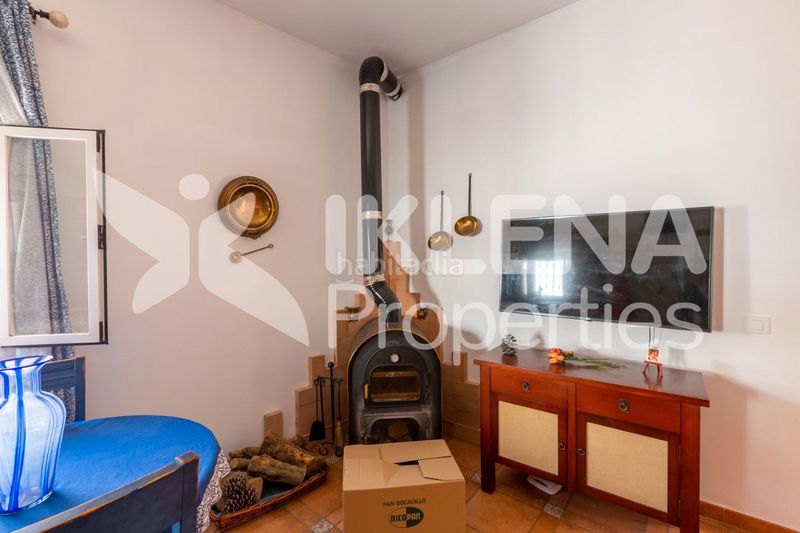 Foto 7e109979-3214-4195-b970-08e6b1ec8a01. House in calle parque 9 in Enix