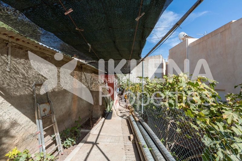 Foto 84d86bfb-f805-49e4-a7f5-4b867e3b766d. House in calle parque 9 in Enix