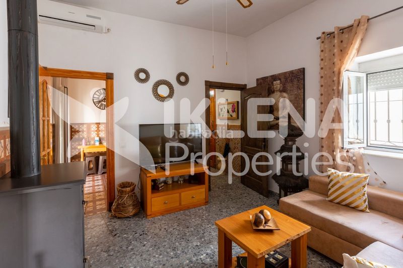 Foto c8a3e6e7-7eef-4094-9410-938e6c4be985. House in calle parque 9 in Enix