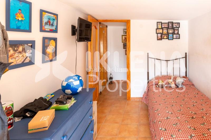 Foto 22896615-e812-4be9-a404-9aba23ca2c92. Casa a n/a a Enix