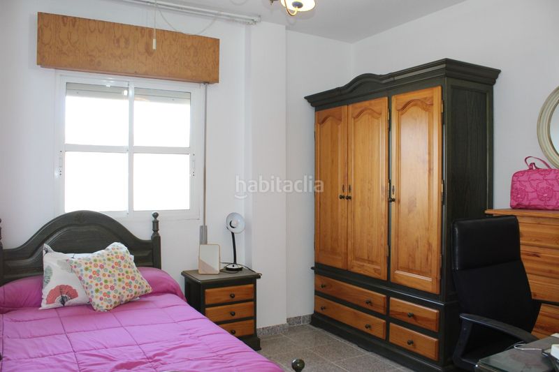 Foto f8bd1a1c-f288-4e80-9bc9-772e04f70d10. Maison jumelée dans calle tarrasa 8 dans Roquetas pueblo Roquetas de Mar