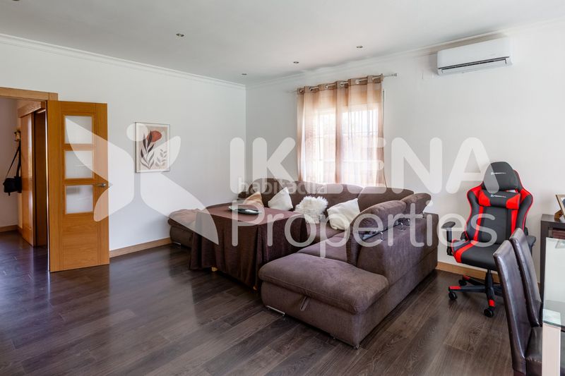 Foto 49e9b93f-79f2-450f-af0a-2a2b2c7233c3. Xalet amb xemeneia aparcament piscina a El Sabinar-Urbanizaciones-Las Marinas-Playa Serena Roquetas de Mar