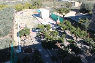Xalet a Carretera gador laujar 2. Casa independiente con terreno y zonas ajardinadas