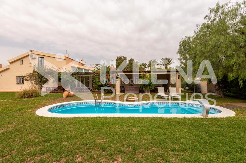 Foto 02548b4b-276c-4877-87e6-01a6752f9a03. Chalet dans paseo central 922 dans El Sabinar-Urbanizaciones-Las Marinas-Playa Serena Roquetas de Mar