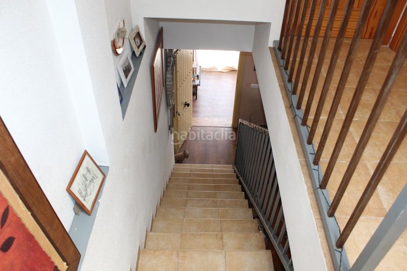 Foto 2e4b31d0-9690-4a9e-8054-4f0127c703be. Casa aparellada amb xemeneia calefacció a Enix
