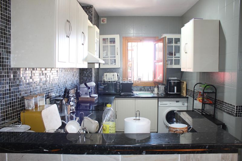 Foto ad76c8f5-ba47-497b-a184-3153270de47f. Casa aparellada amb xemeneia calefacció a Enix