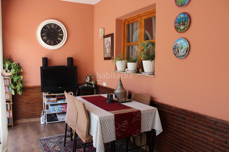 Foto c97b89c0-bbf1-4d1b-8907-3c4ca410e480. Casa aparellada amb xemeneia calefacció a Enix