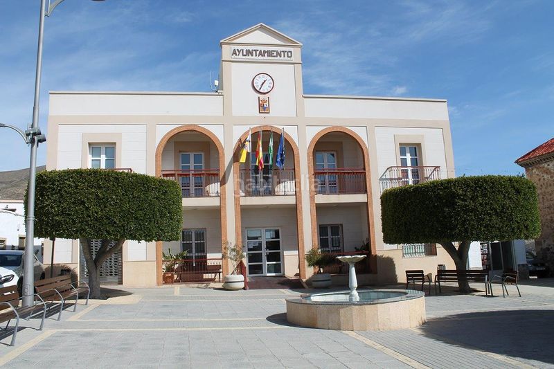 Foto d67347e5-9813-4e85-9a7a-4ca0c768df05. Casa aparellada amb xemeneia calefacció a Enix