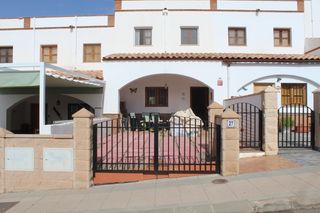 Casa aparellada  Calle la puente 27. Vivienda en enix, entorno de naturaleza a 20 minutos de la playa