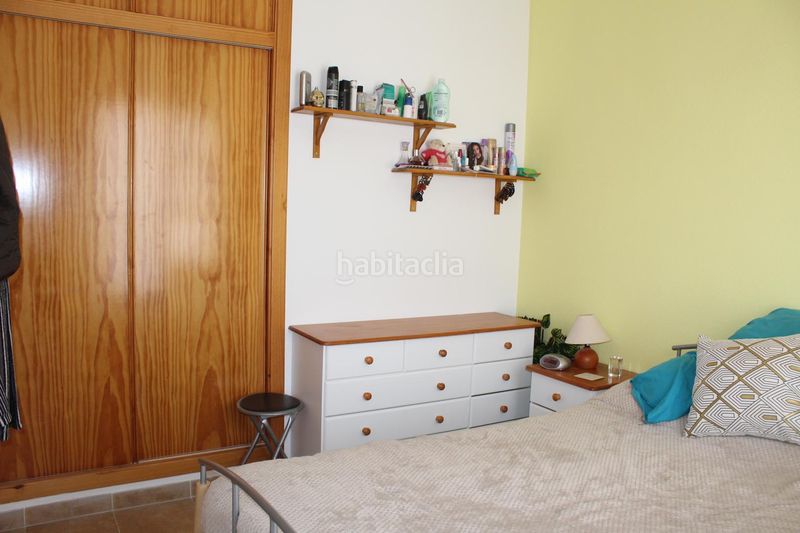 Foto 60d2cf94-4fa2-41cf-bd74-2bd43508572f. Casa aparellada amb xemeneia aparcament a Enix