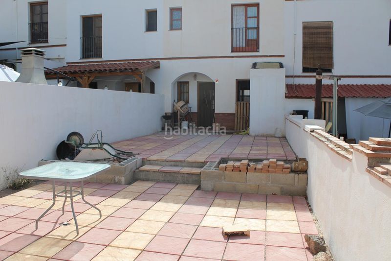 Foto 6b102d5b-da65-49ca-98fd-31efa17c42ef. Casa aparellada amb xemeneia aparcament a Enix
