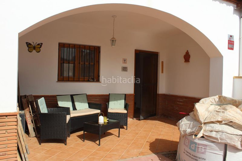 Foto cb2047a3-5143-4c6b-afad-d6c421a30c83. Casa aparellada amb xemeneia aparcament a Enix