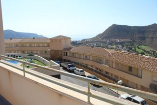 Piccolo appartamento  Calle de las higueras 93. Gran terraza de 40 m2 con vistas al campo de golf y el mar
